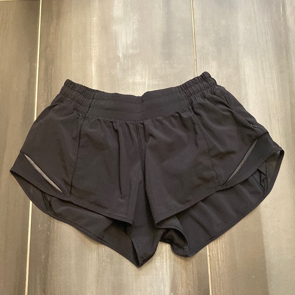 lululemon athletica Pants - Lululemon “Hotty Hot Shorts”